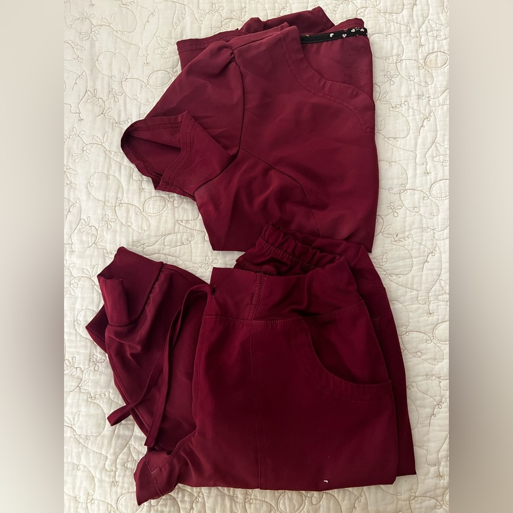 Burgundy scrub set
